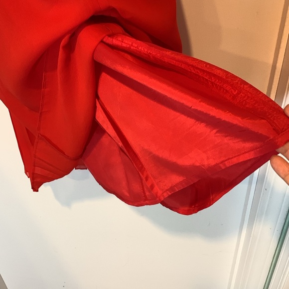 Pleated front Ann Taylor Loft red sleeveless dress. Size 6. VGUC. - Picture 6 of 8